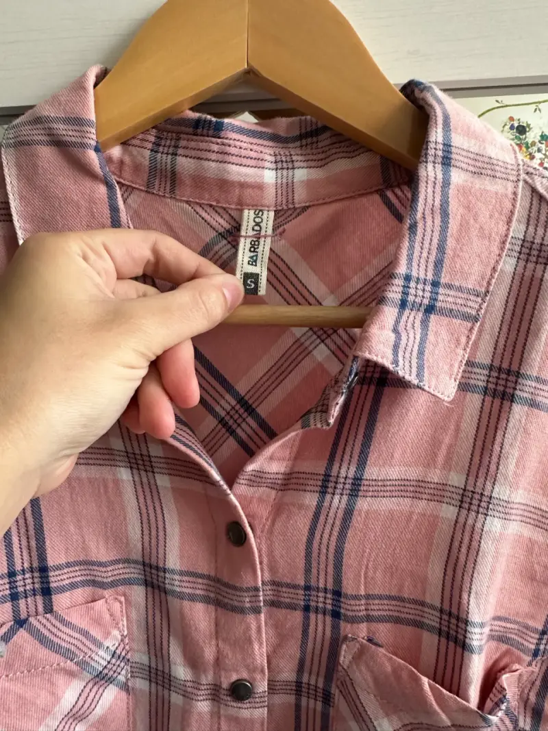 Camisa de mujer a cuadros rosada - 2