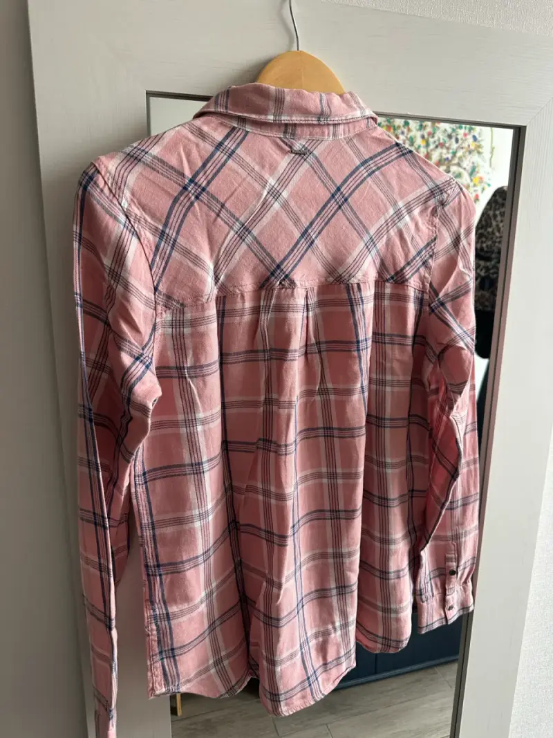 Camisa de mujer a cuadros rosada - 3