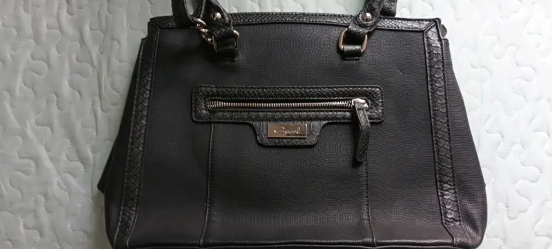 Cartera Gacel negra. - 2