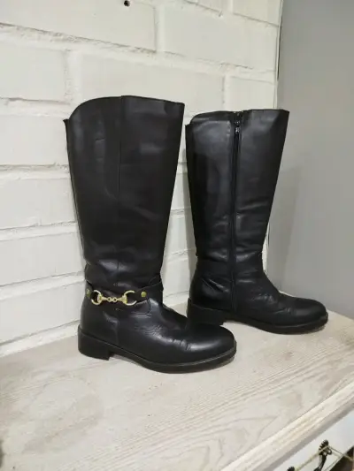 Botas de cuero negro con hebillas metálicas - miniatura 2