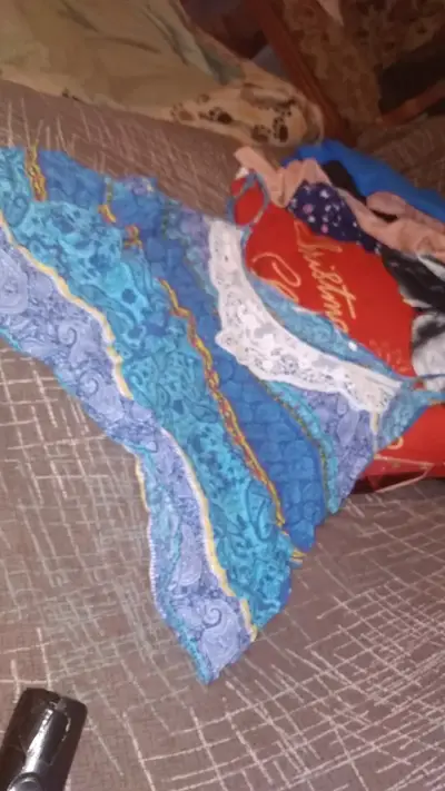 Polera larga azul con encaje - miniatura 1