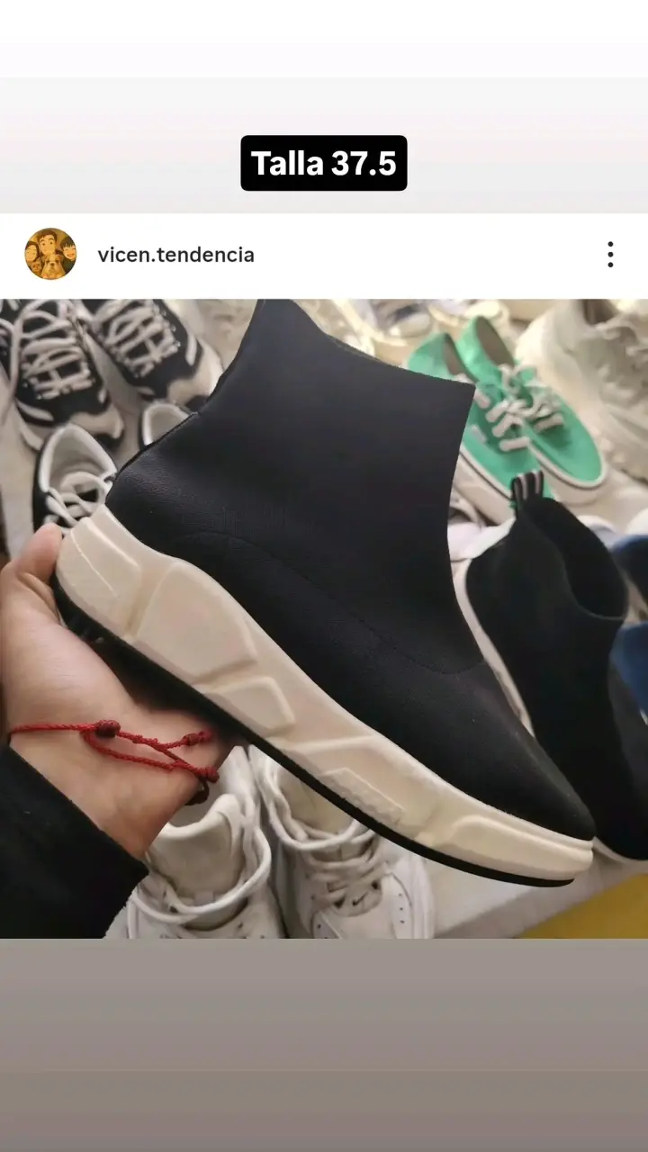 Zapatillas deportivas negras talla 37.5
