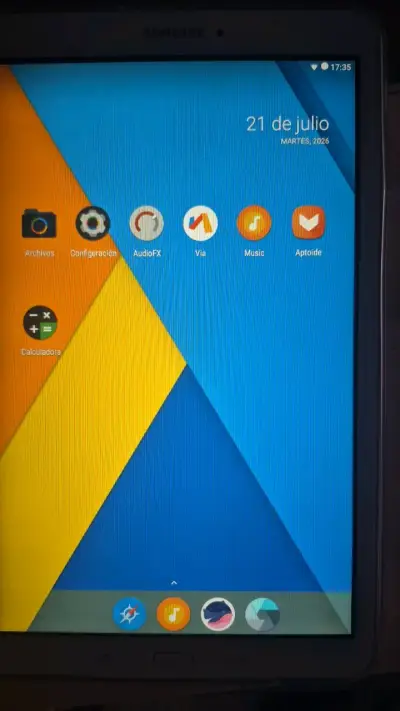 Tablet Samsung Galaxy Tab en buen estado - miniatura 4