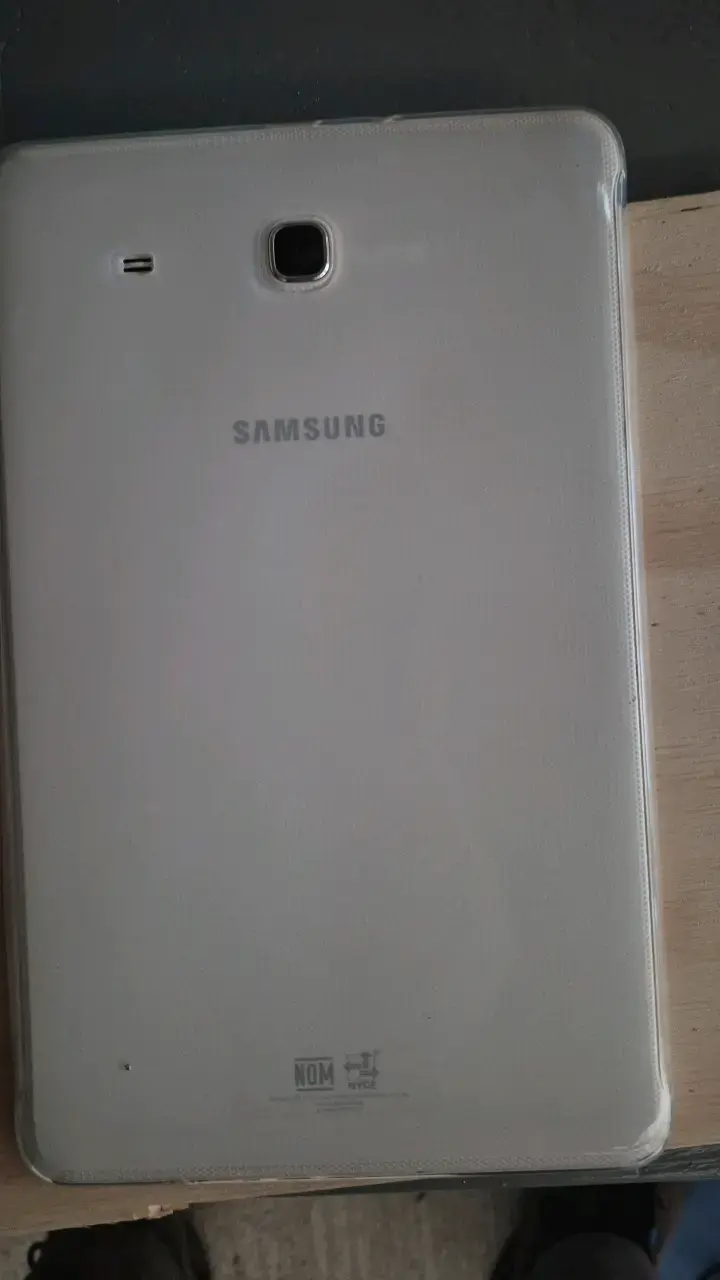 Tablet Samsung Galaxy Tab en buen estado - 5