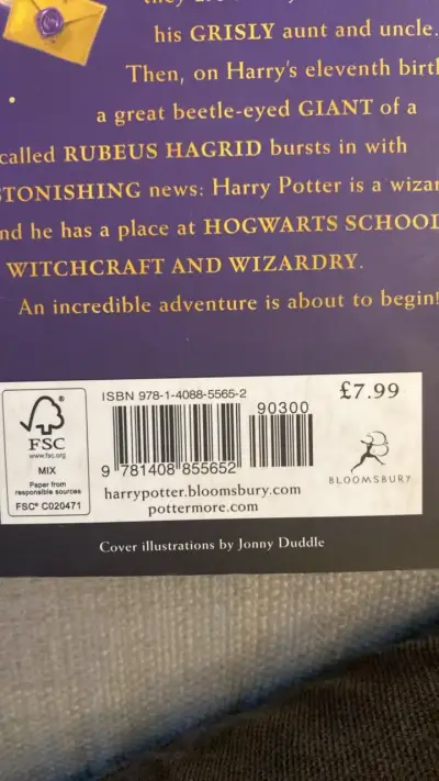 Libro Harry Potter y la Piedra Filosofal en inglés - miniatura 3