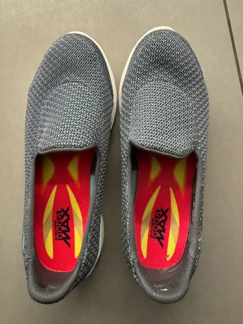 Zapatillas deportivas Skechers Go Walk gris - 1