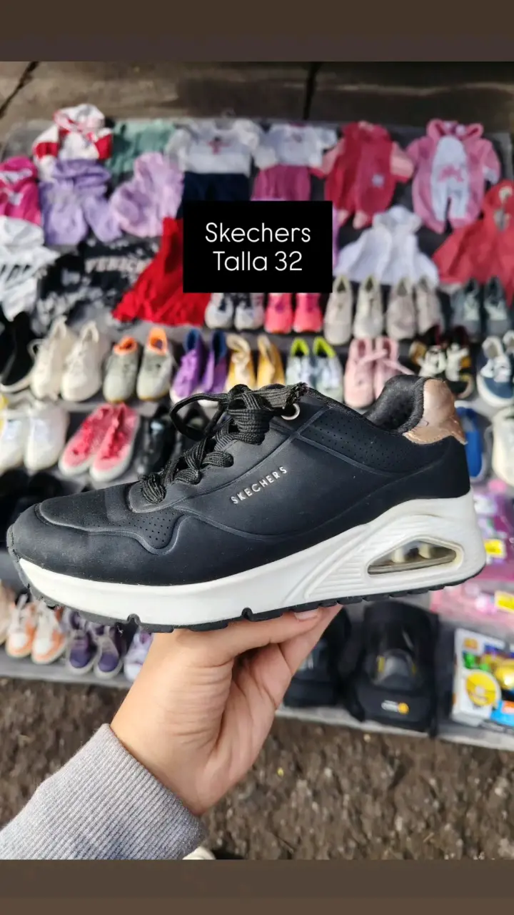 Zapatillas Skechers negras talla 32 para niños
