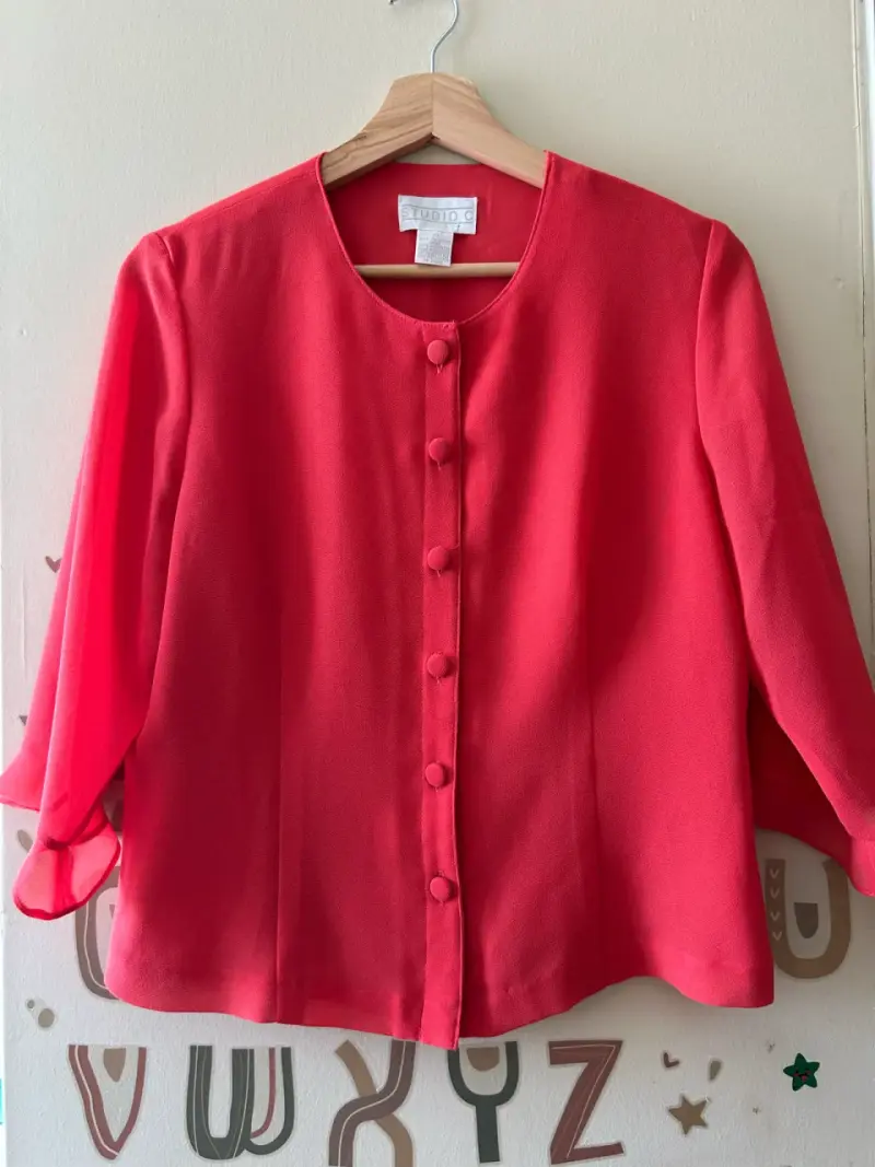 Blusa roja de mujer con botones Studio C - 1