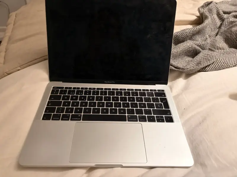 Mac book pro - 1