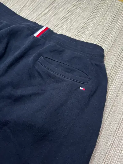 Pantalones deportivos azul marino con logo - miniatura 5