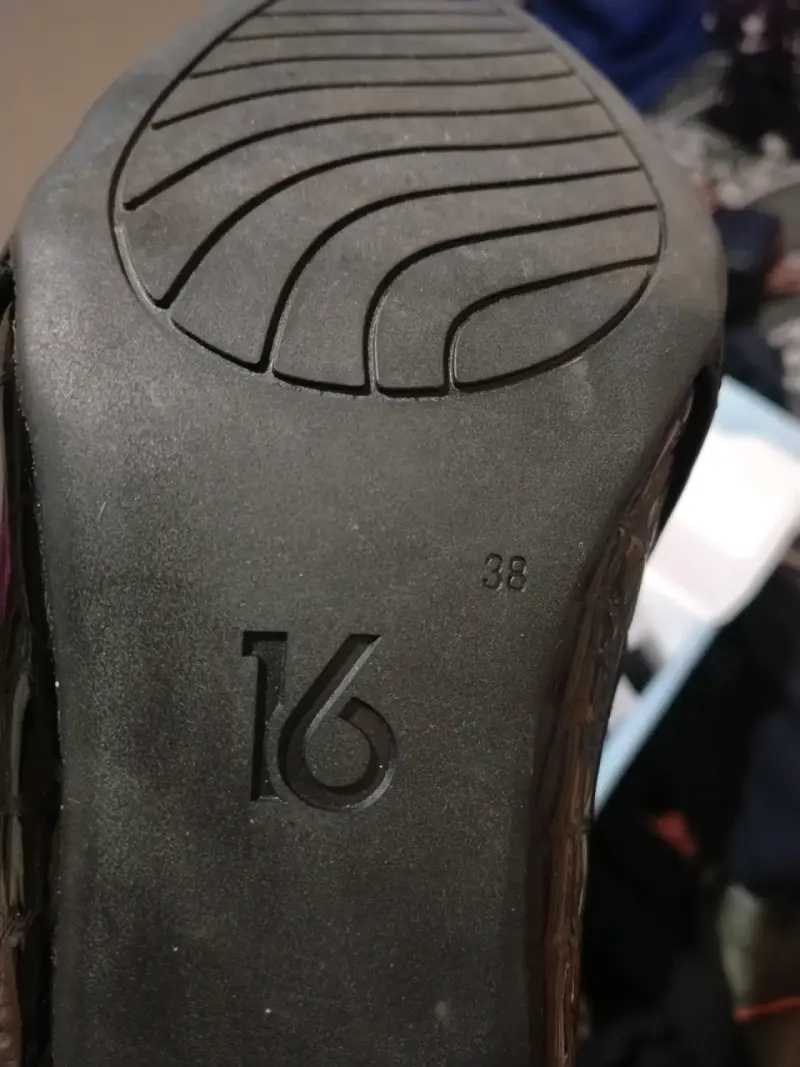 Zapatos de Tacón Negro Elegantes para Mujer - 4