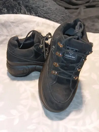 Zapatillas negras de plataforma Gotta - miniatura 2