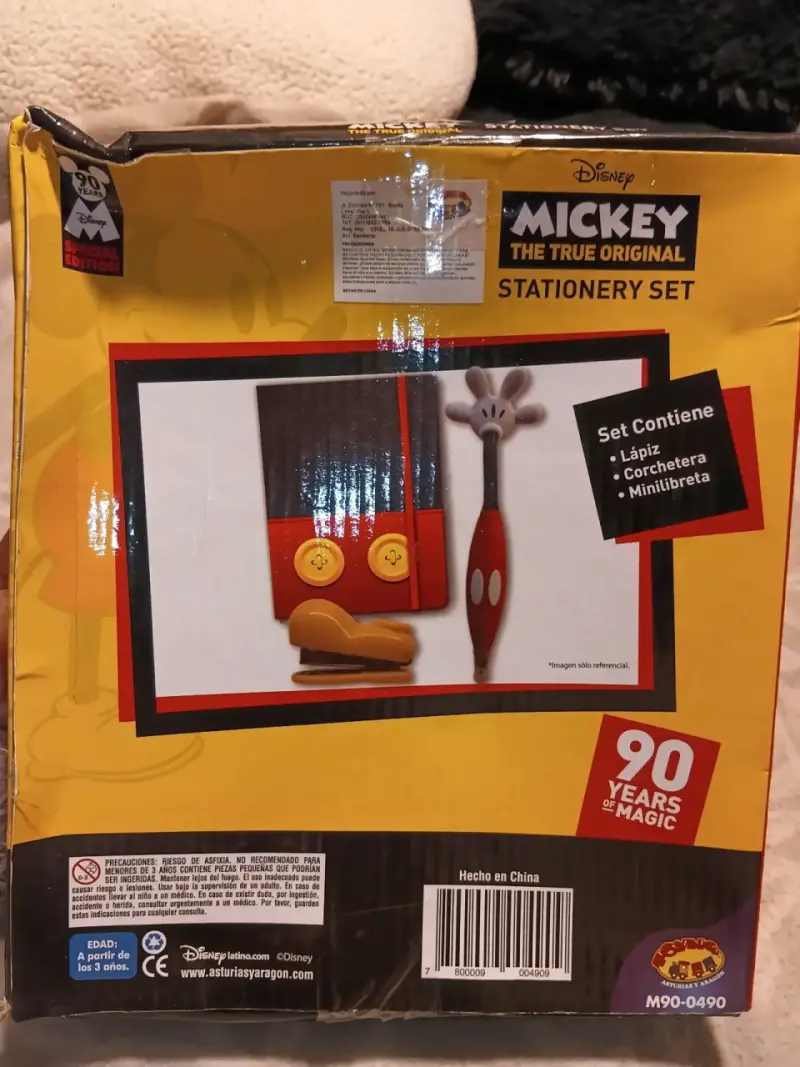 Set de papelería Disney Mickey Edición Especial - 2