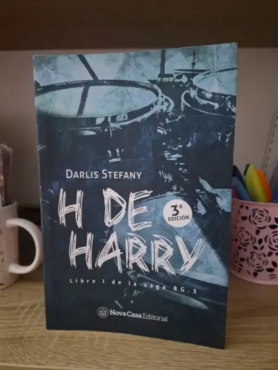 Libro 'H de Harry' de Darlis Stefany - Tercera Edición - miniatura 1