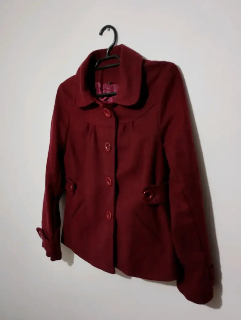 Abrigo burdeo para mujer - 2