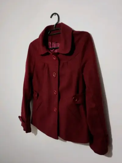 Abrigo burdeo para mujer - miniatura 2