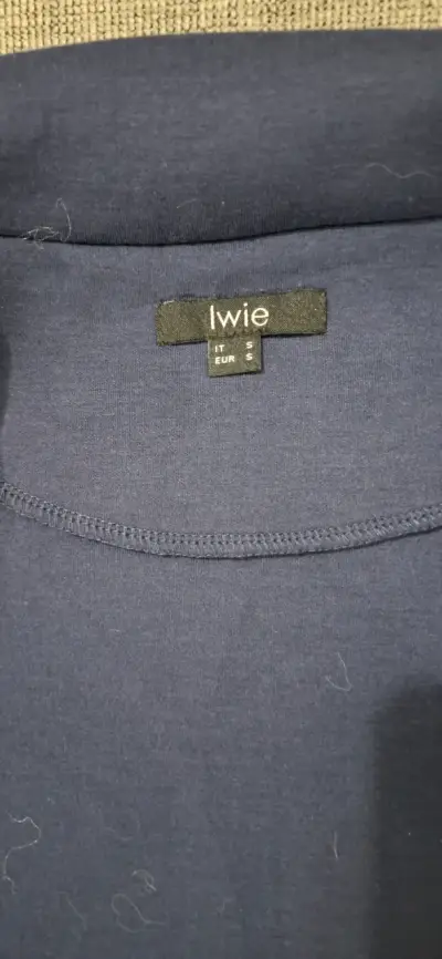 Chaqueta azul para mujer con cierre y diseño acolchado - miniatura 4