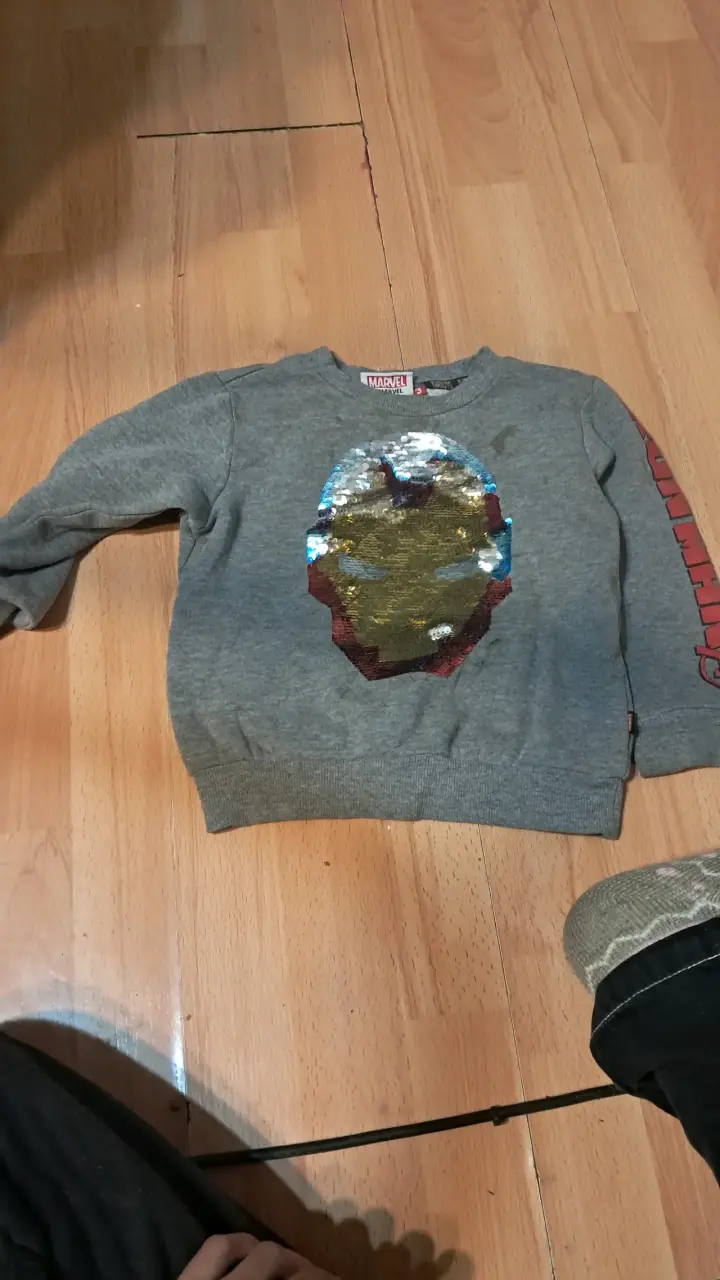 Polerón infantil Marvel Iron Man gris con lentejuelas - 1