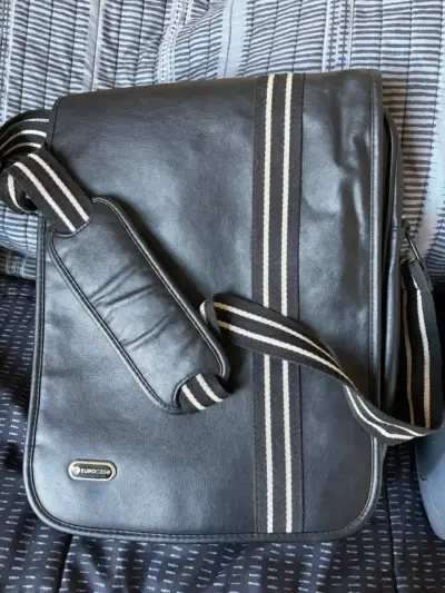 Bolso bandolera negro Eurocase con correa ajustable - miniatura 3