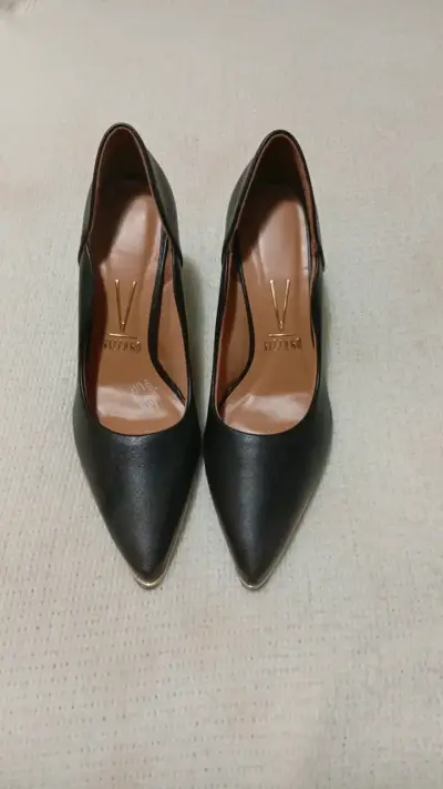 Zapatos de tacón negro Vizzano elegantes - miniatura 1