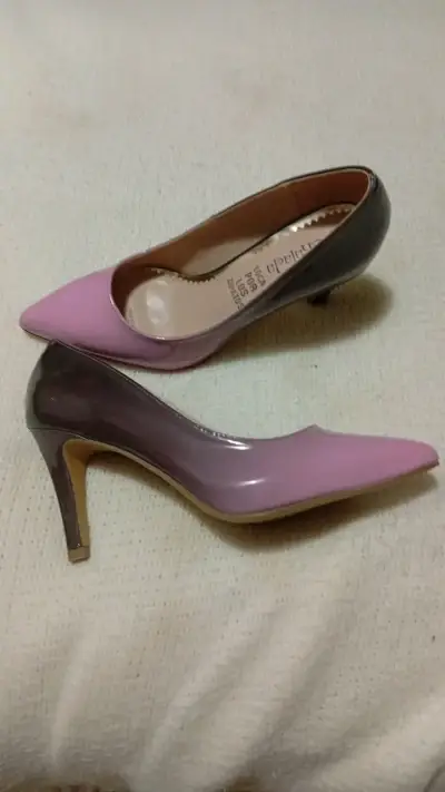 Zapatos de tacón rosa marca Chaleda - miniatura 2