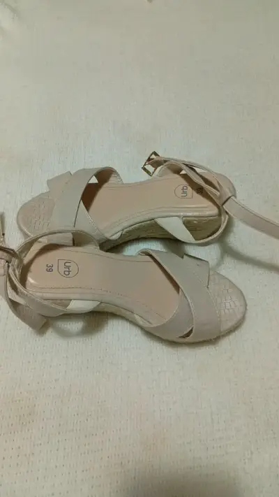 Sandalias beige de cuero sintético Urban 39 - miniatura 2