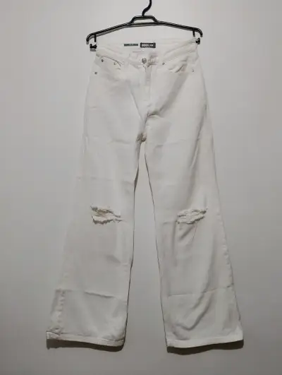 Jeans blancos de mujer en buen estado - miniatura 1