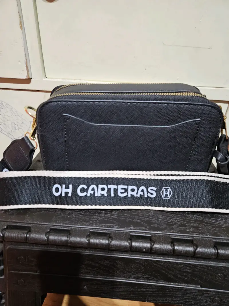 Bandolera negra con correa ajustable Oh Carteras - 5