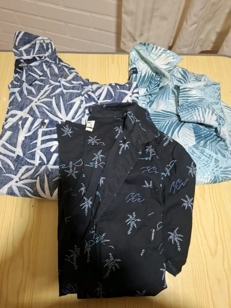 Lote de ropa variada para mujer en buen estado - 4