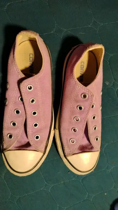 Zapatillas Converse sin cordones color lila - miniatura 1