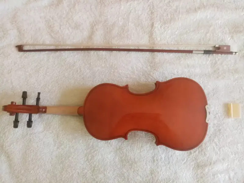 Violín 3/4 con estuche y arco - 2