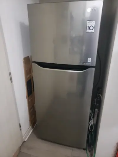 Refrigerador LG Inverter de Acero Inoxidable - miniatura 1