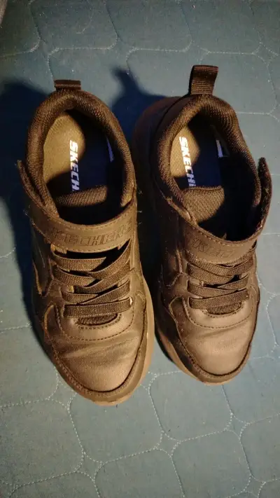 Zapatillas deportivas negras Skechers para niños - miniatura 1