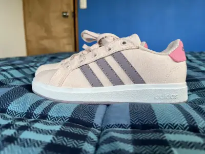 Zapatillas deportivas Adidas rosadas para niña 32 - miniatura 1