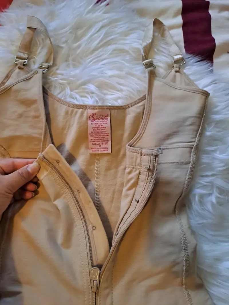 Faja reductora Salome color beige con cierre - 5