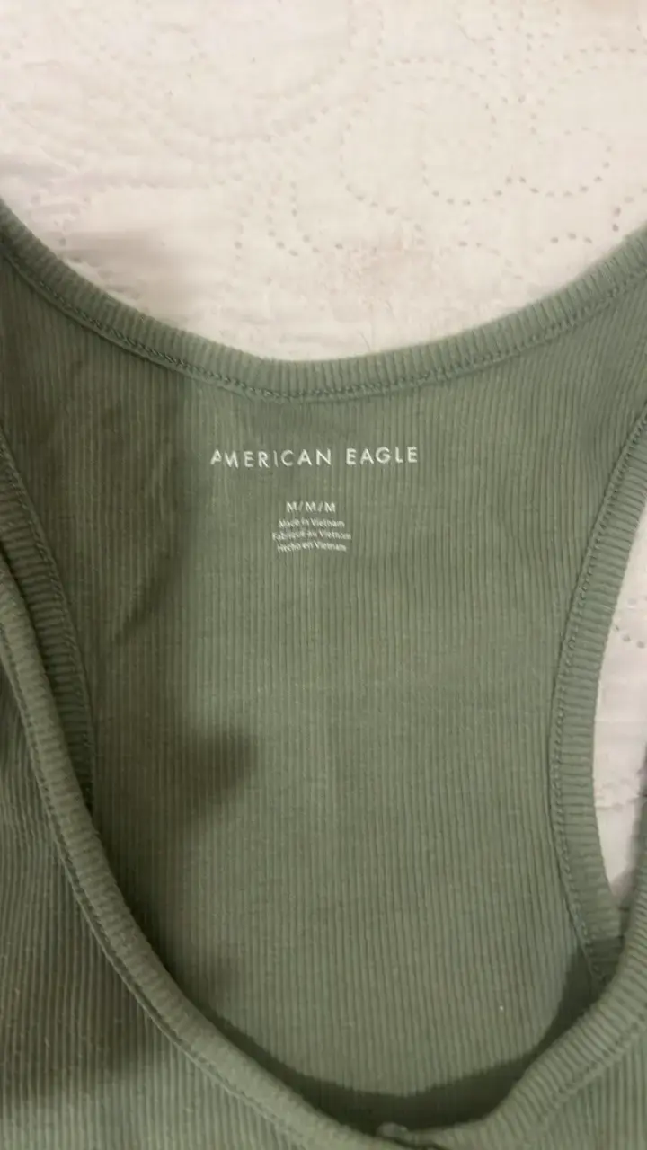 Polera sin mangas verde American Eagle - 3