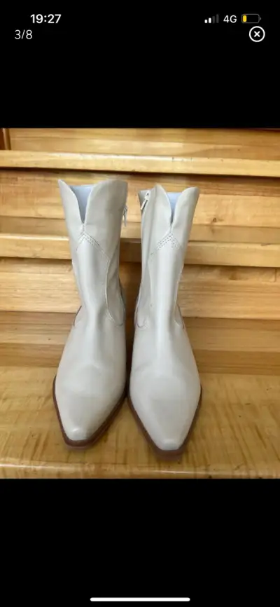 Botines de cuero beige con tacón bajo - miniatura 2