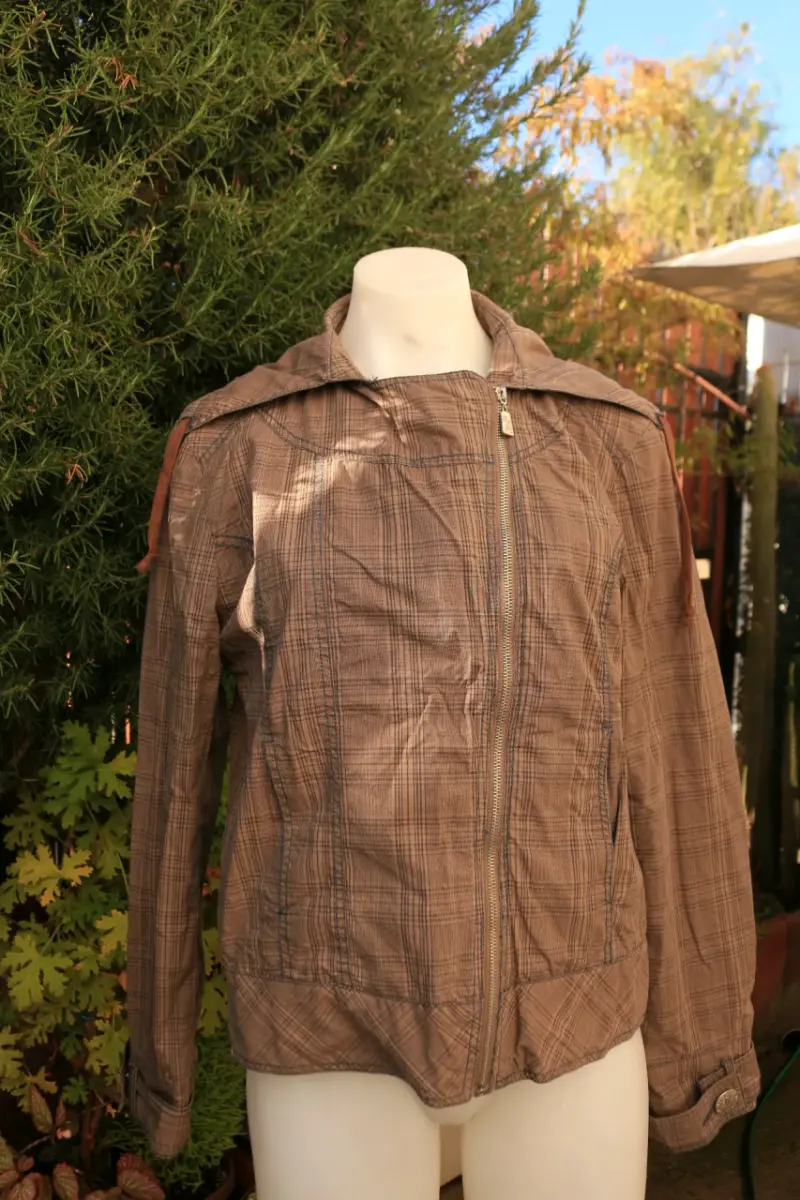 Chaqueta casual a cuadros marrón mujer - 1
