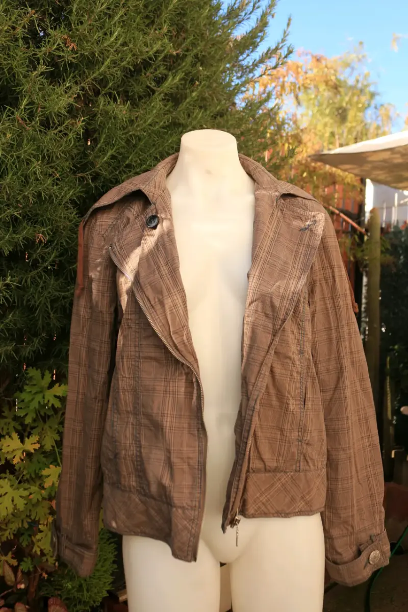 Chaqueta casual a cuadros marrón mujer - 2