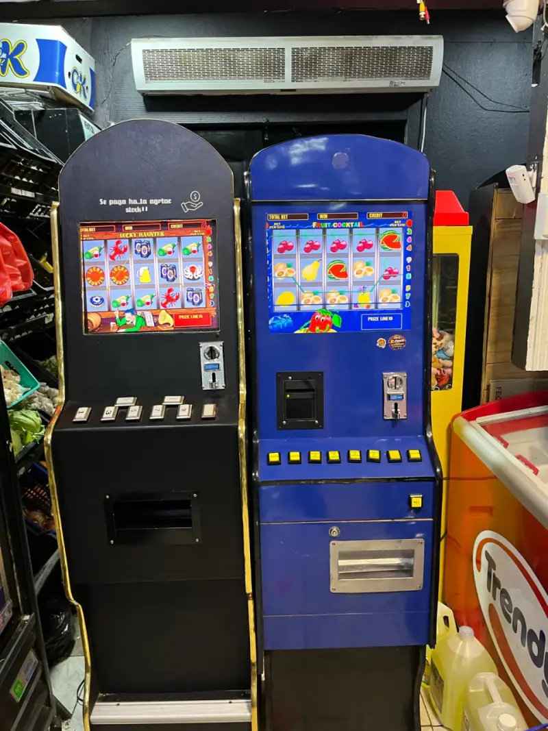 Máquinas tragamonedas de casino para entretenimiento - 1