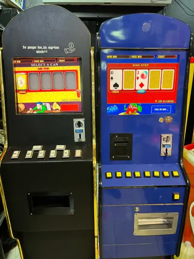 Máquinas tragamonedas de casino para entretenimiento - miniatura 2