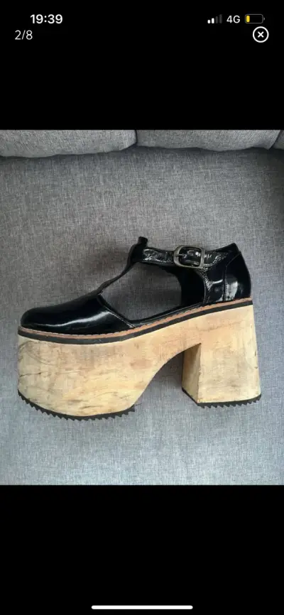 Zapatos de plataforma negros con tacón grueso - miniatura 3