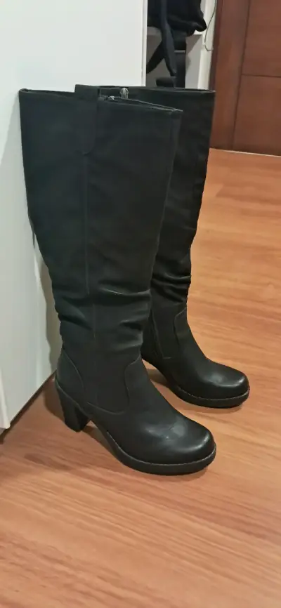 Botas negras mujer via uno con tacón 8 cm talla 38 - miniatura 1