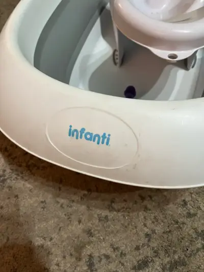 Tina de baño para bebé Infanti con soporte - miniatura 1