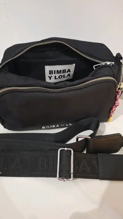 Bandolera negra Bimba y Lola con correa ajustable - miniatura 1