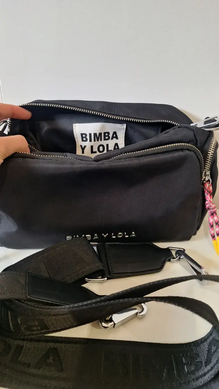 Bandolera negra Bimba y Lola con correa ajustable - 2
