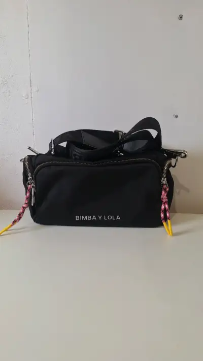 Bandolera negra Bimba y Lola con correa ajustable - miniatura 3