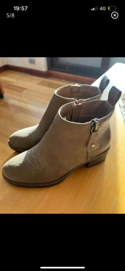 Botines de cuero marrón con tacón bajo - miniatura 2
