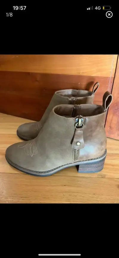 Botines de cuero marrón con tacón bajo - miniatura 4