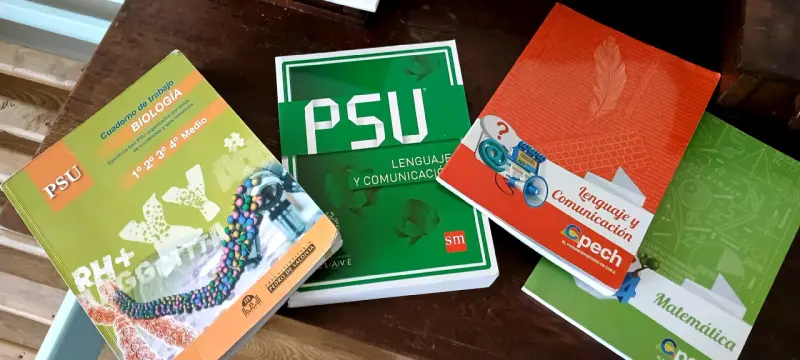 Libros de preparación PSU Lenguaje y Biología - 6